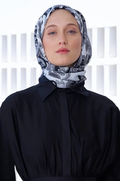 Curated Outline Şal - Siyah