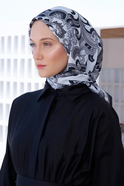 Curated Outline Şal - Siyah