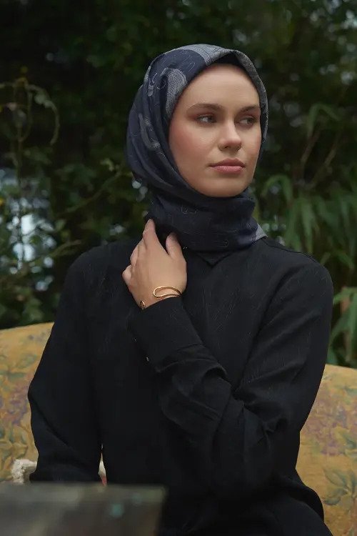 Seal Modal Scarf - Navy Blue