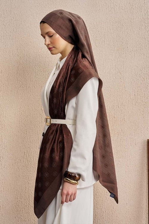 Çift Taraflı Logo Desen Şal - Kahverengi