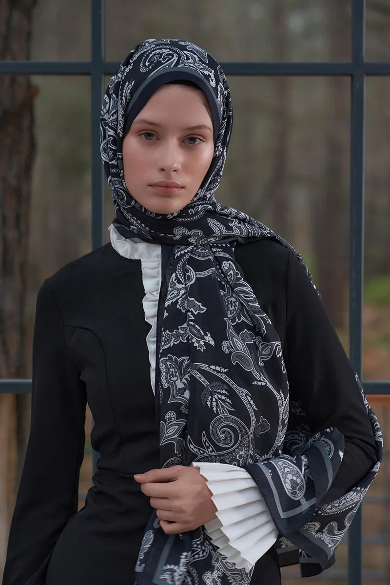 Heritage Ala Shawl - Black