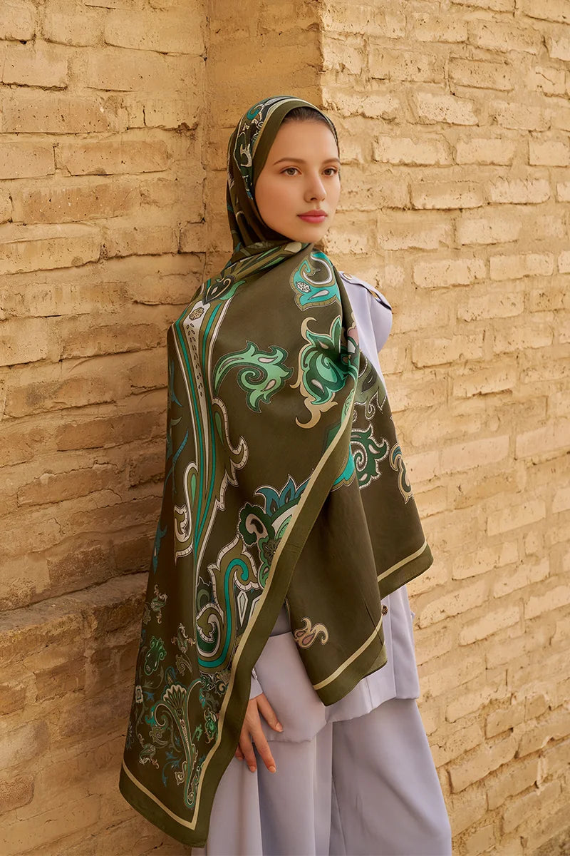 Bramble Floss Viscose Shawl - Green