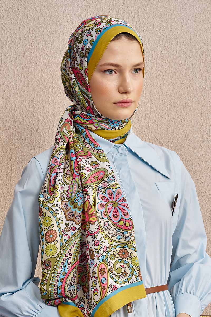 Celebrity Bliss Scarf - Yellow