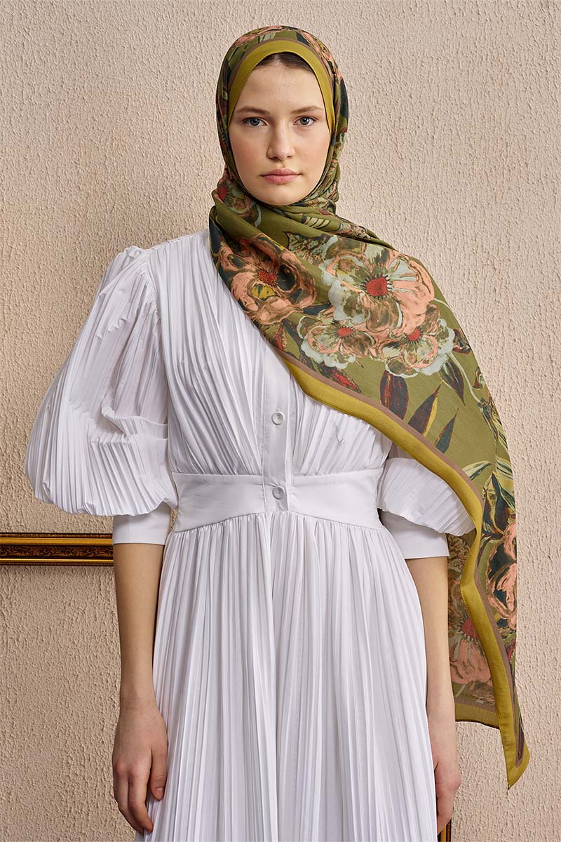 Celebrity Carmina Şal - Yağ Yeşili