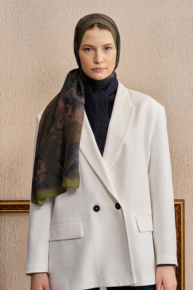 Celebrity Carmina Shawl - Green