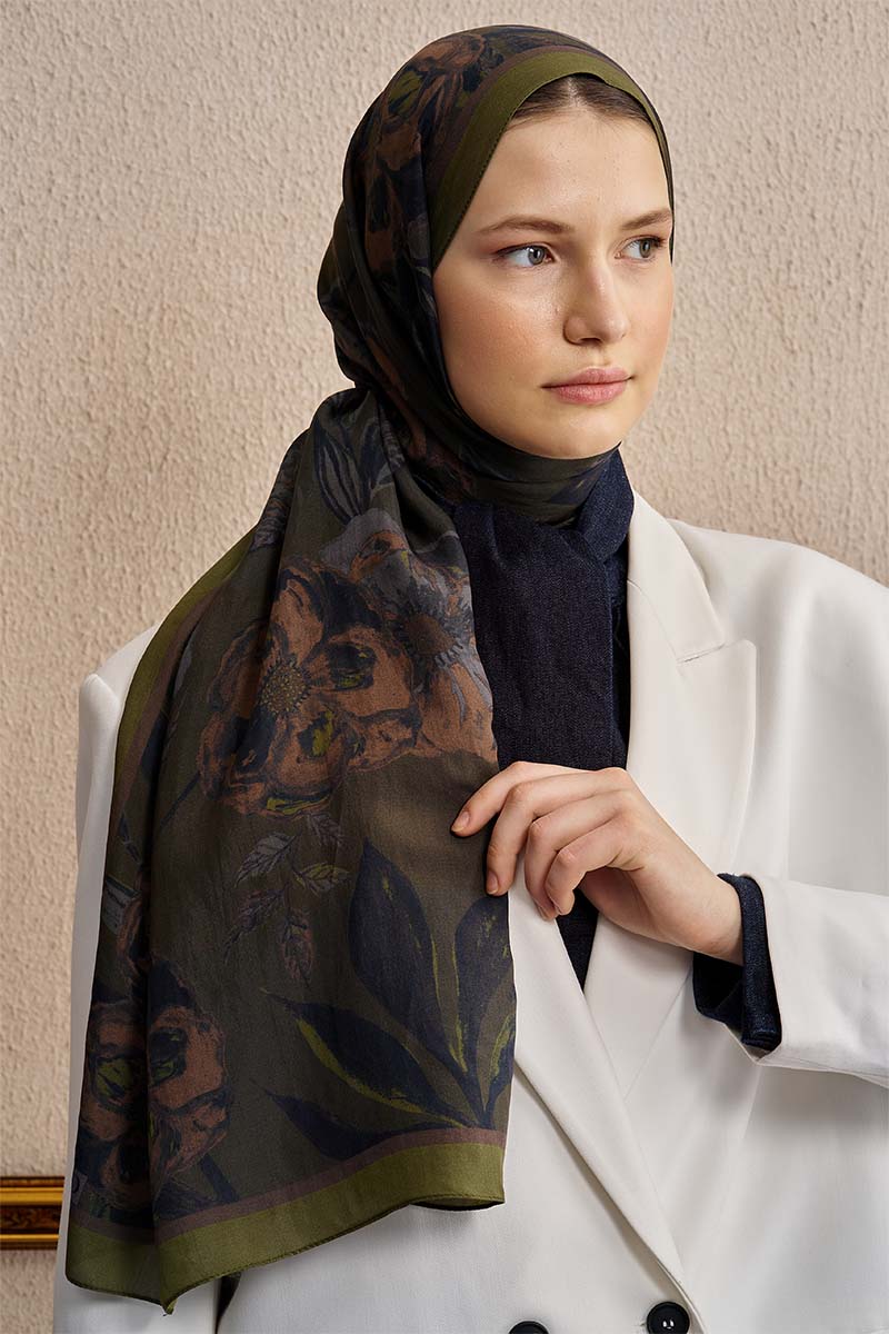 Celebrity Carmina Shawl - Green