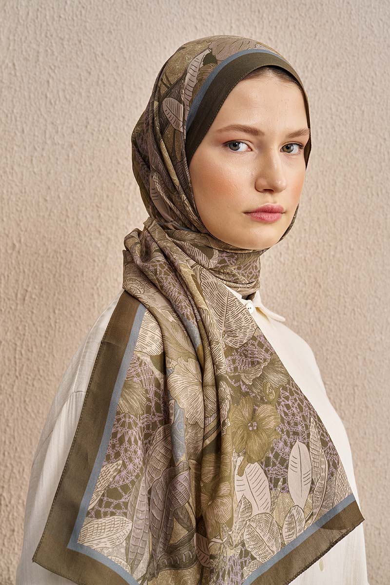 Celebrity Fiorenza Shawl - Khaki