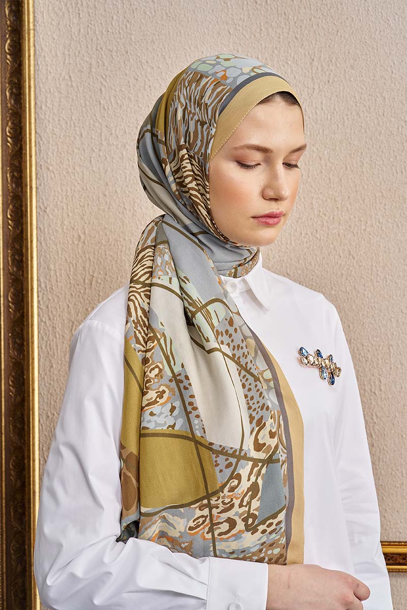 Celebrity Sable Shawl - Beige