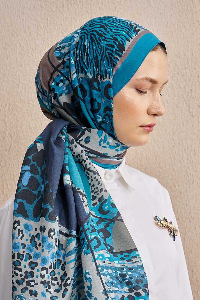 Celebrity Sable Shawl - Blue