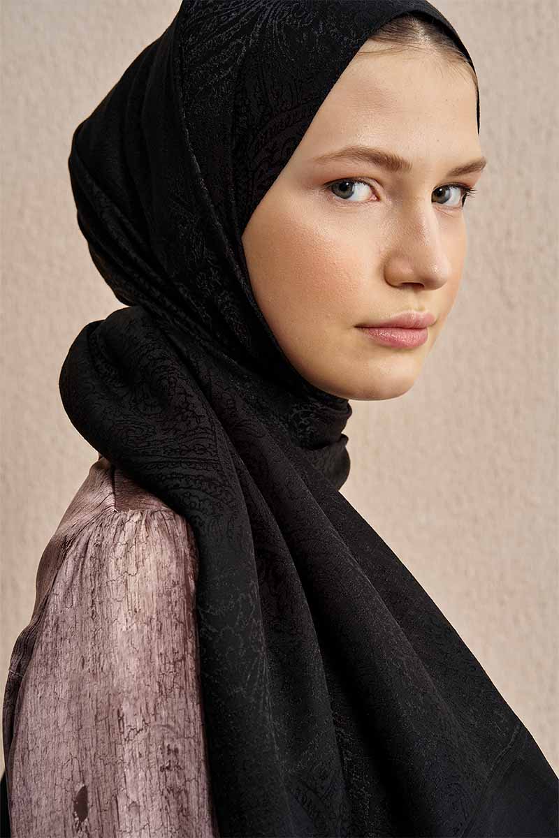 Double-Sided Ethnic Pattern Shawl - Black