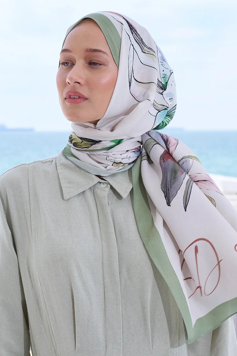Curated Lilium Shawl - Beige