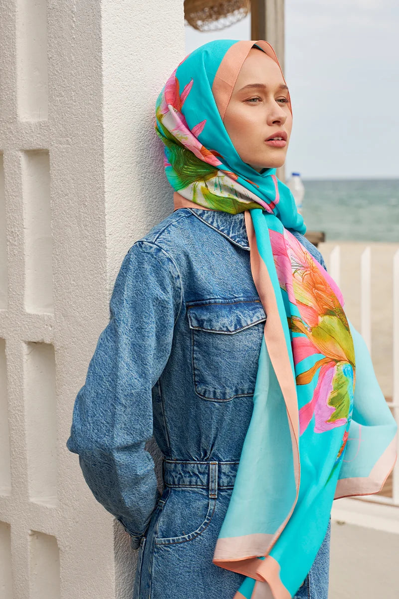 Curated Lilium Shawl - Cyan