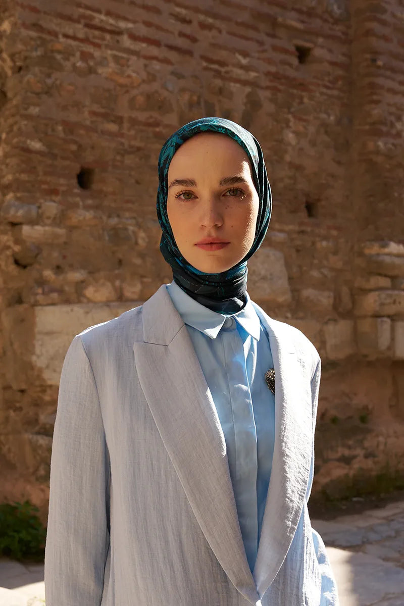 Glaze Mistral Pattern Scarf - Navy Blue