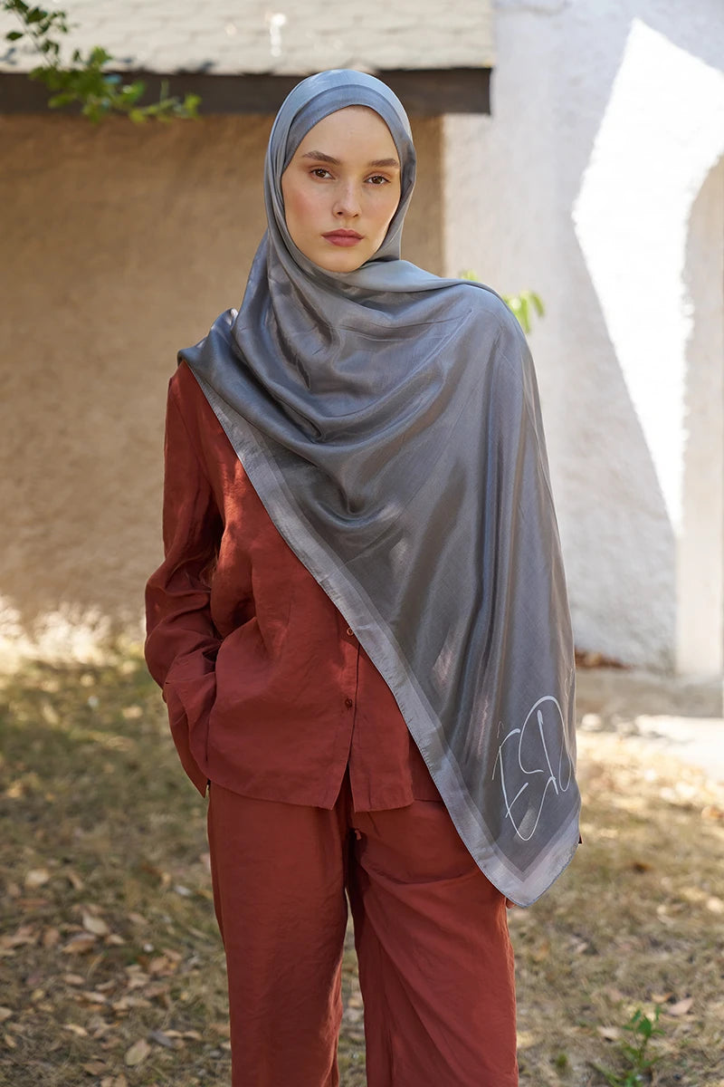 Inspired Gradient Pattern Shawl - Gray