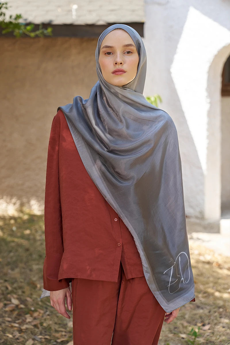 Inspired Gradient Pattern Shawl - Gray