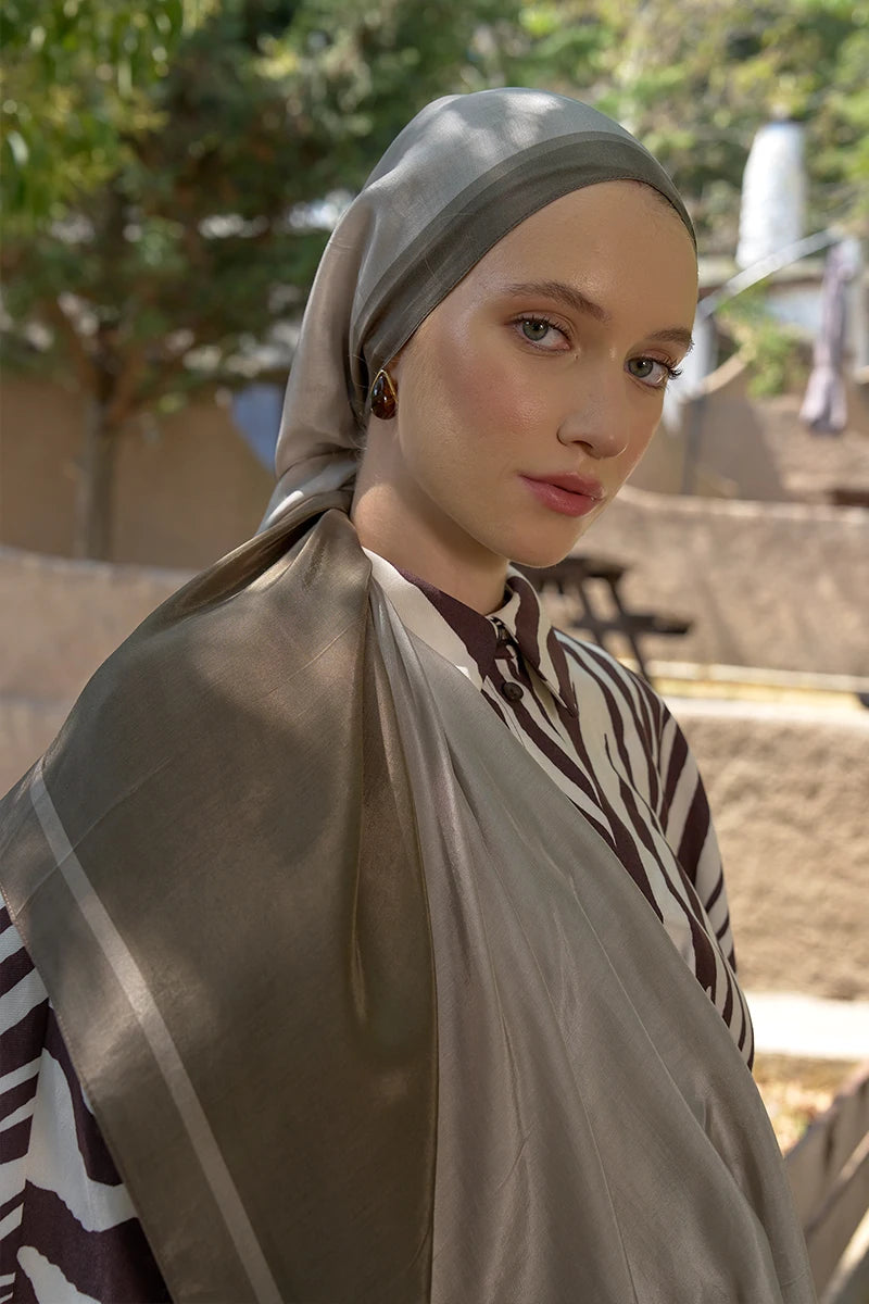 Inspired Gradient Pattern Shawl - Olive Green