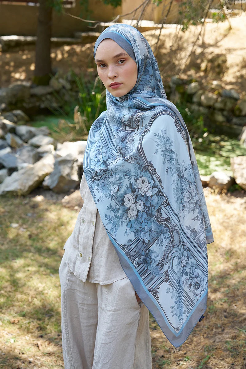 Inspired Esperanza Pattern Shawl - Blue