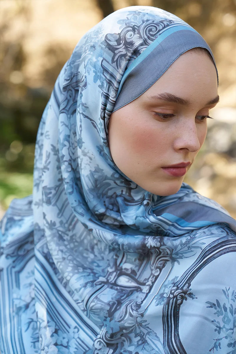 Inspired Esperanza Pattern Shawl - Blue