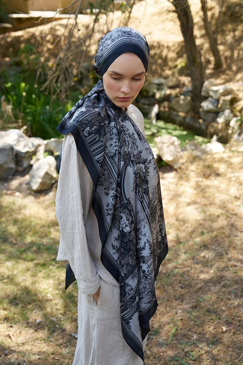 Inspired Esperanza Pattern Shawl - Black