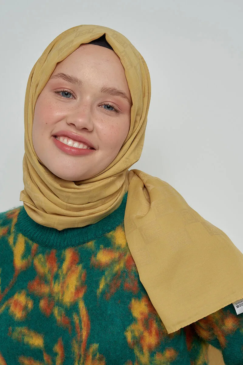 Pamuklu Şal Monogram Desen - Hardal