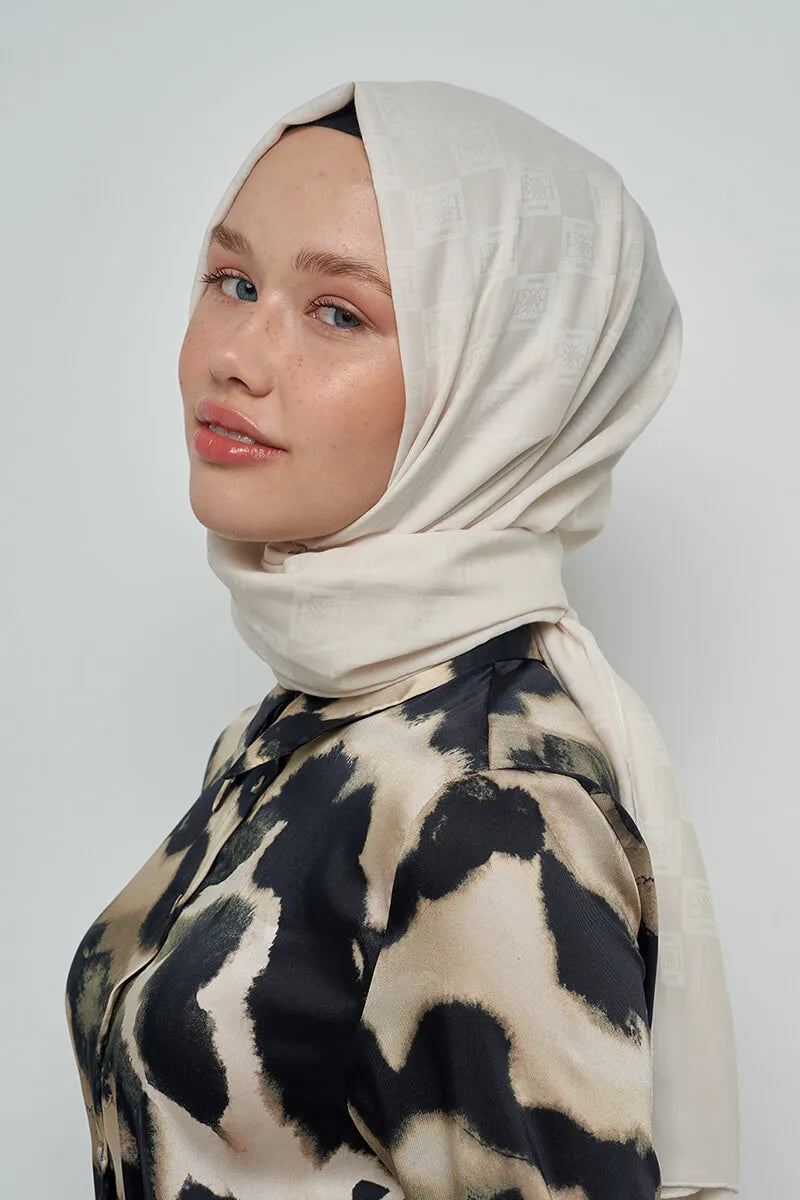 Pamuklu Şal Monogram Desen - Kırık Beyaz