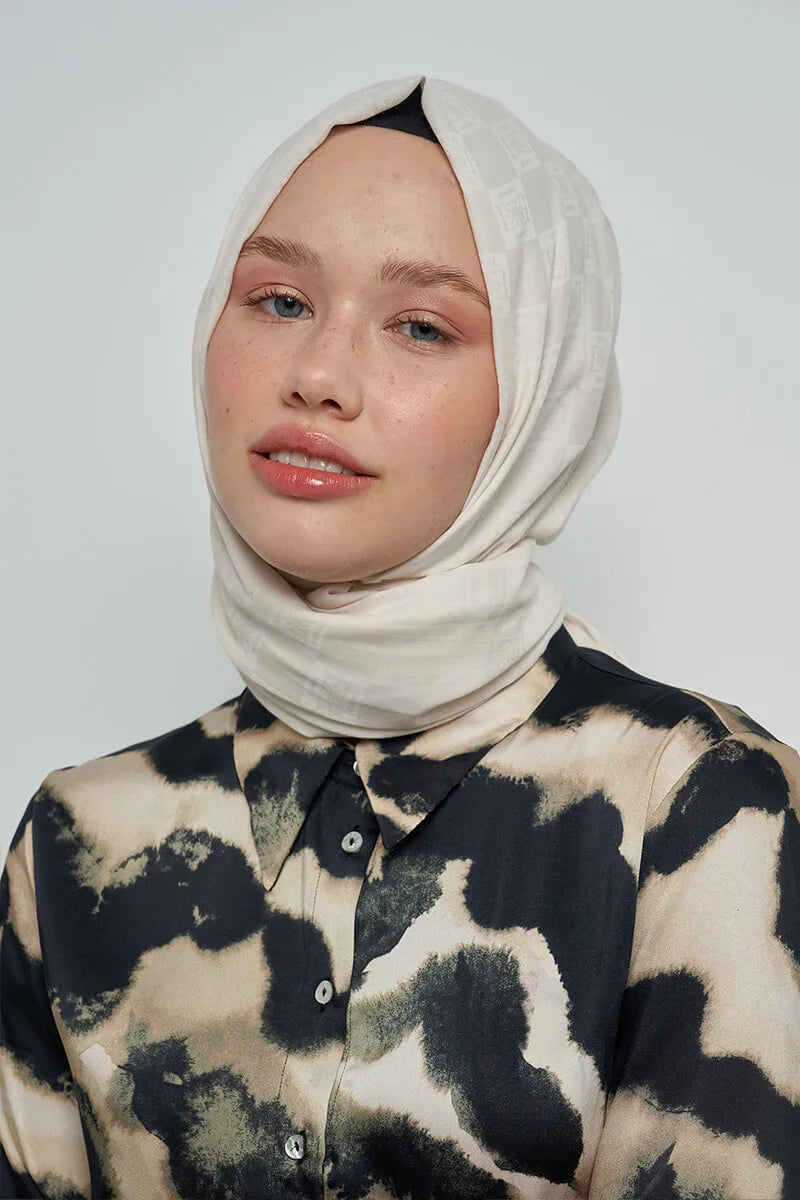 Pamuklu Şal Monogram Desen - Kırık Beyaz