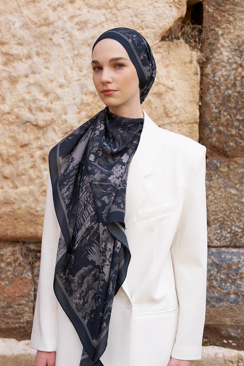 Sunrise Spring Pattern Shawl - Black