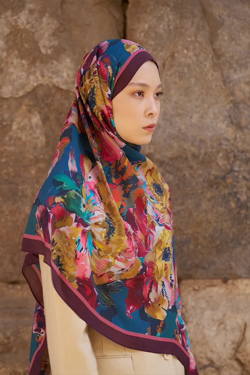 Sunrise Floral Pattern Shawl - Plum
