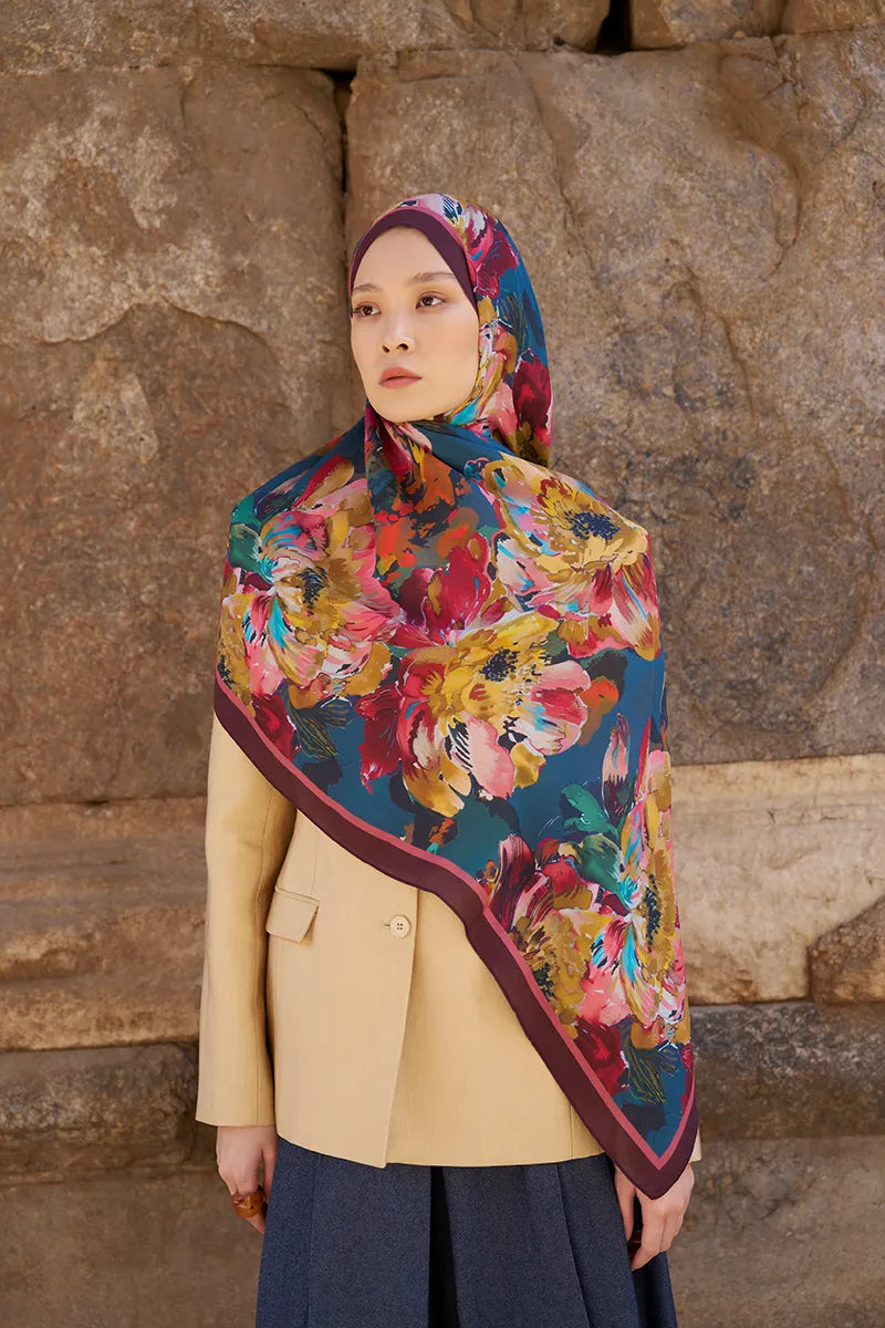 Sunrise Floral Pattern Shawl - Plum
