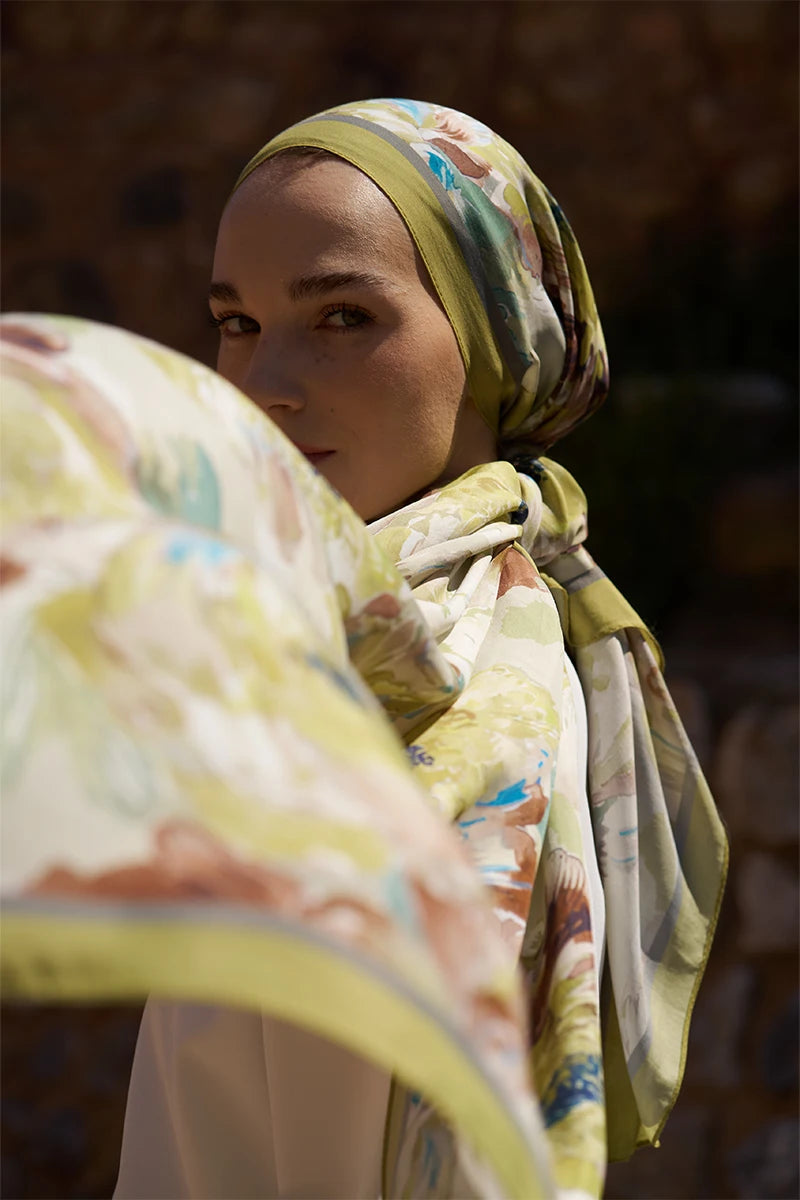 Sunrise Floral Pattern Shawl - Olive Green