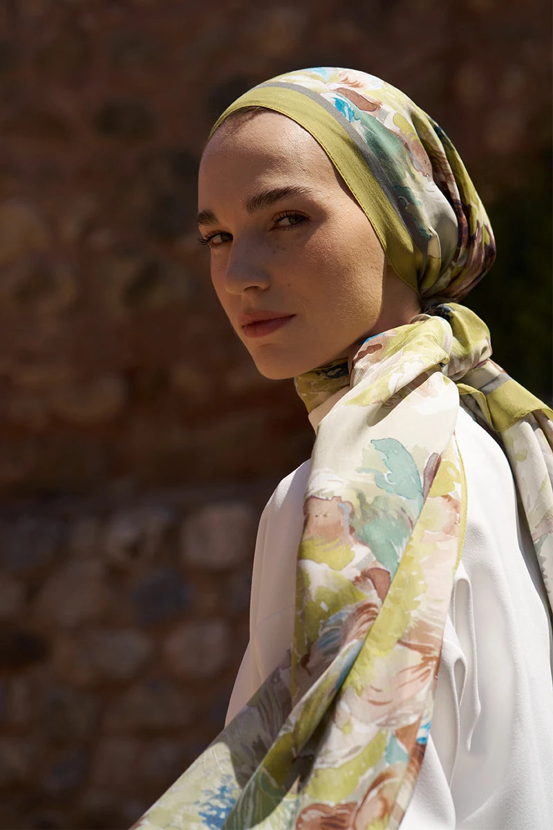 Sunrise Floral Pattern Shawl - Olive Green