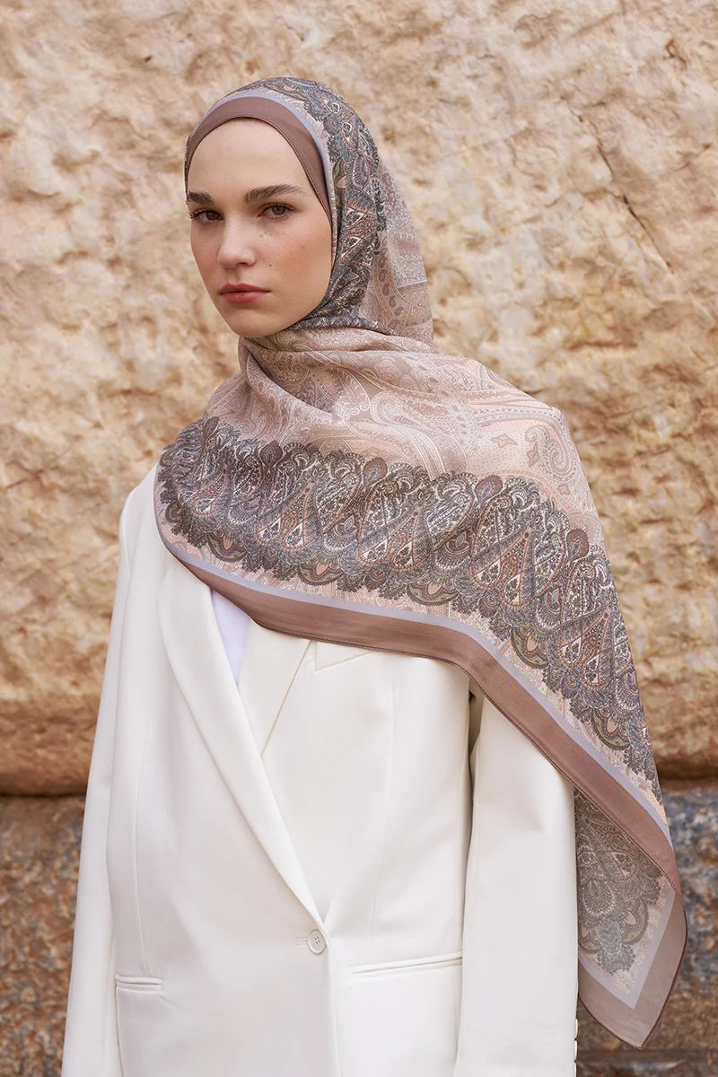 Sunrise Ethnic Pattern Shawl - Brown