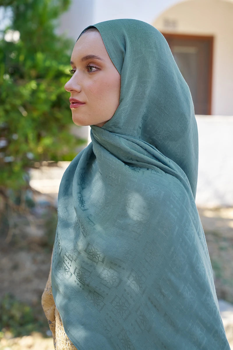 Naia Cotton Logo Pattern Shawl - Blue