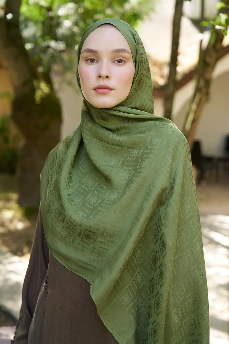 Naia Cotton Logo Pattern Shawl - Green