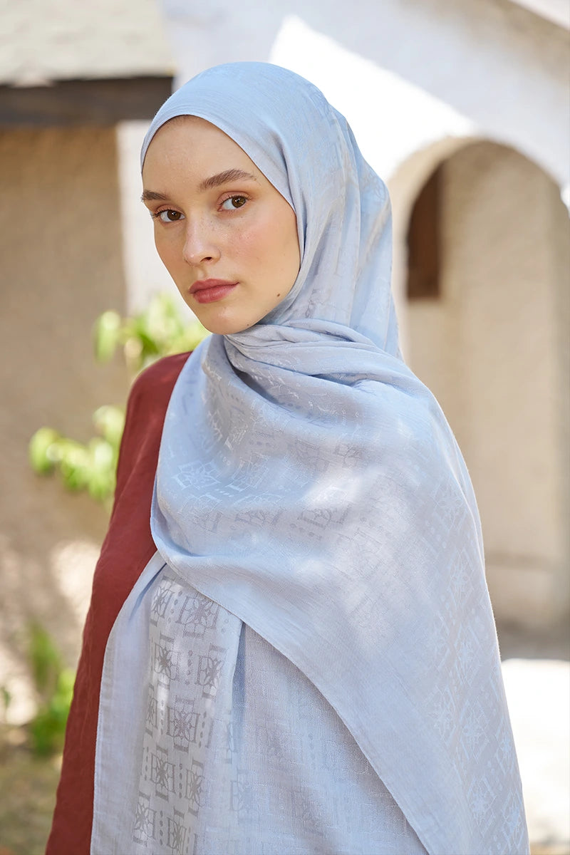 Naia Cotton Logo Pattern Shawl - Silver