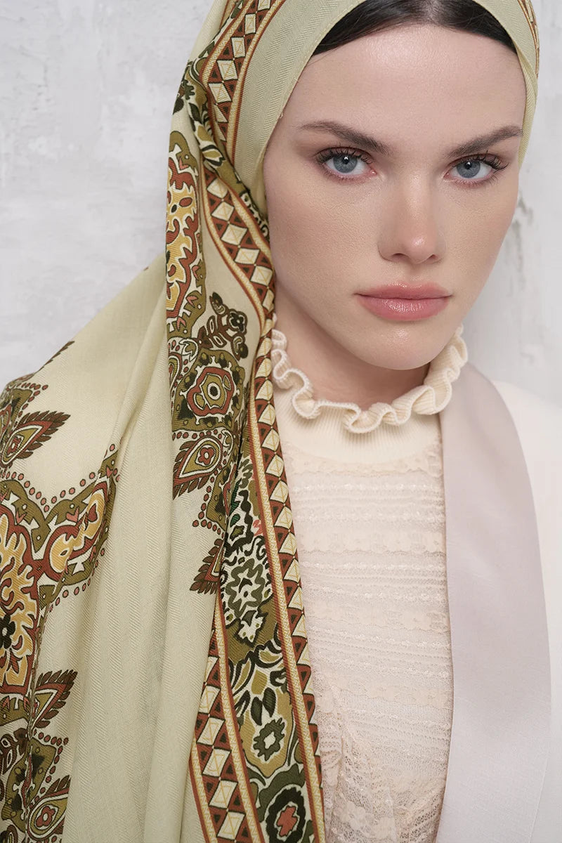 Wool Silk Shawl Veilis Pattern - Beige
